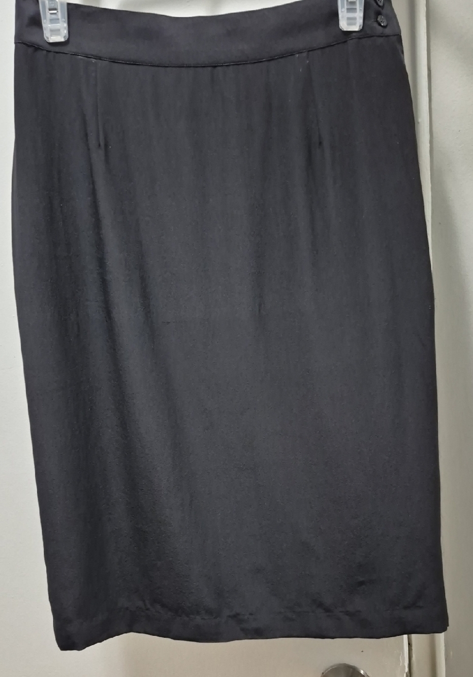SilkLand Black Pencil Skirt